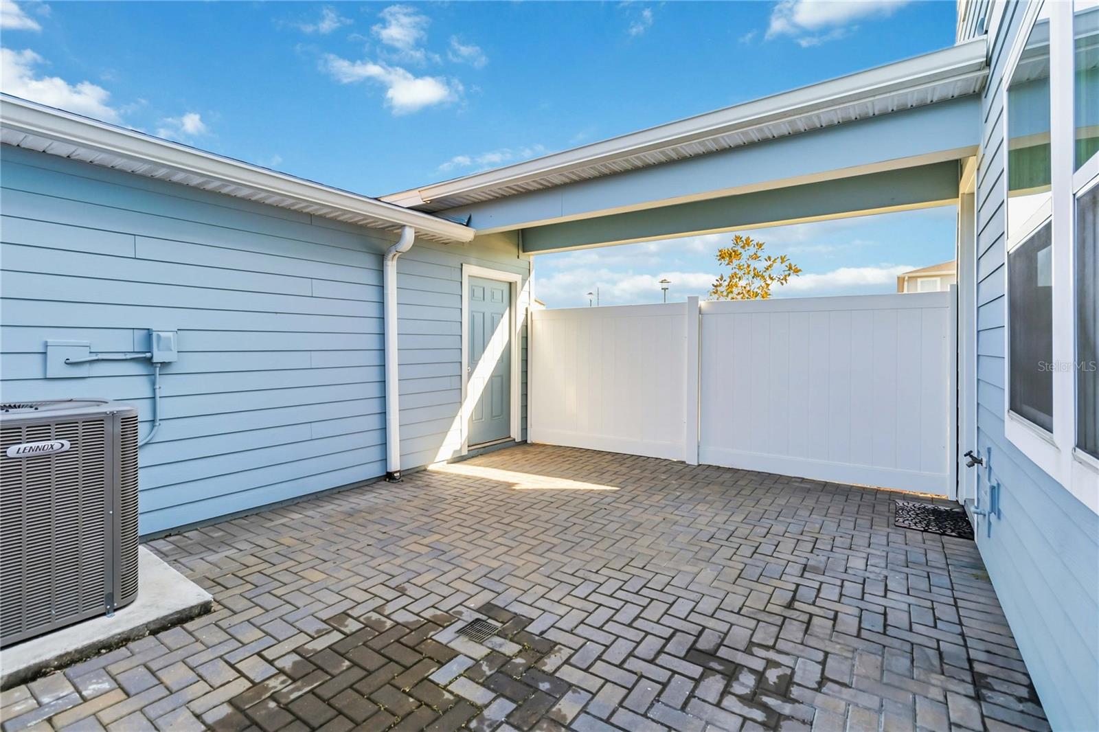 Image 32 of 56 For 10379 Folly Beach Road