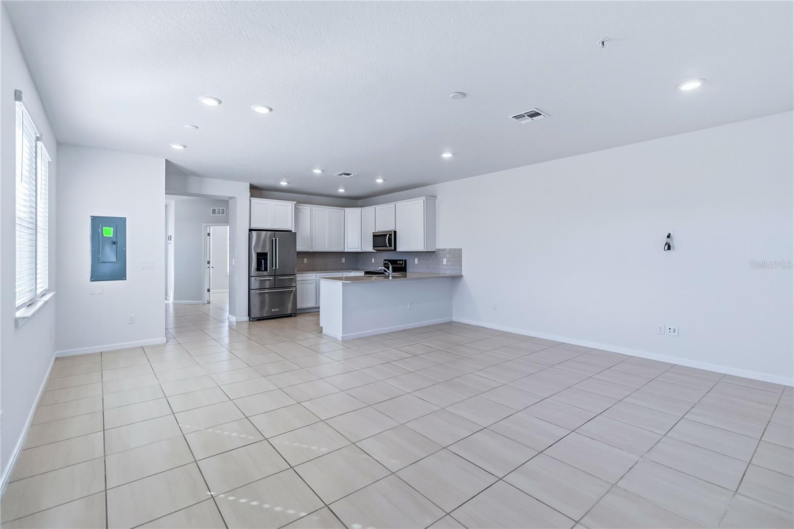 Image 8 of 56 For 10379 Folly Beach Road