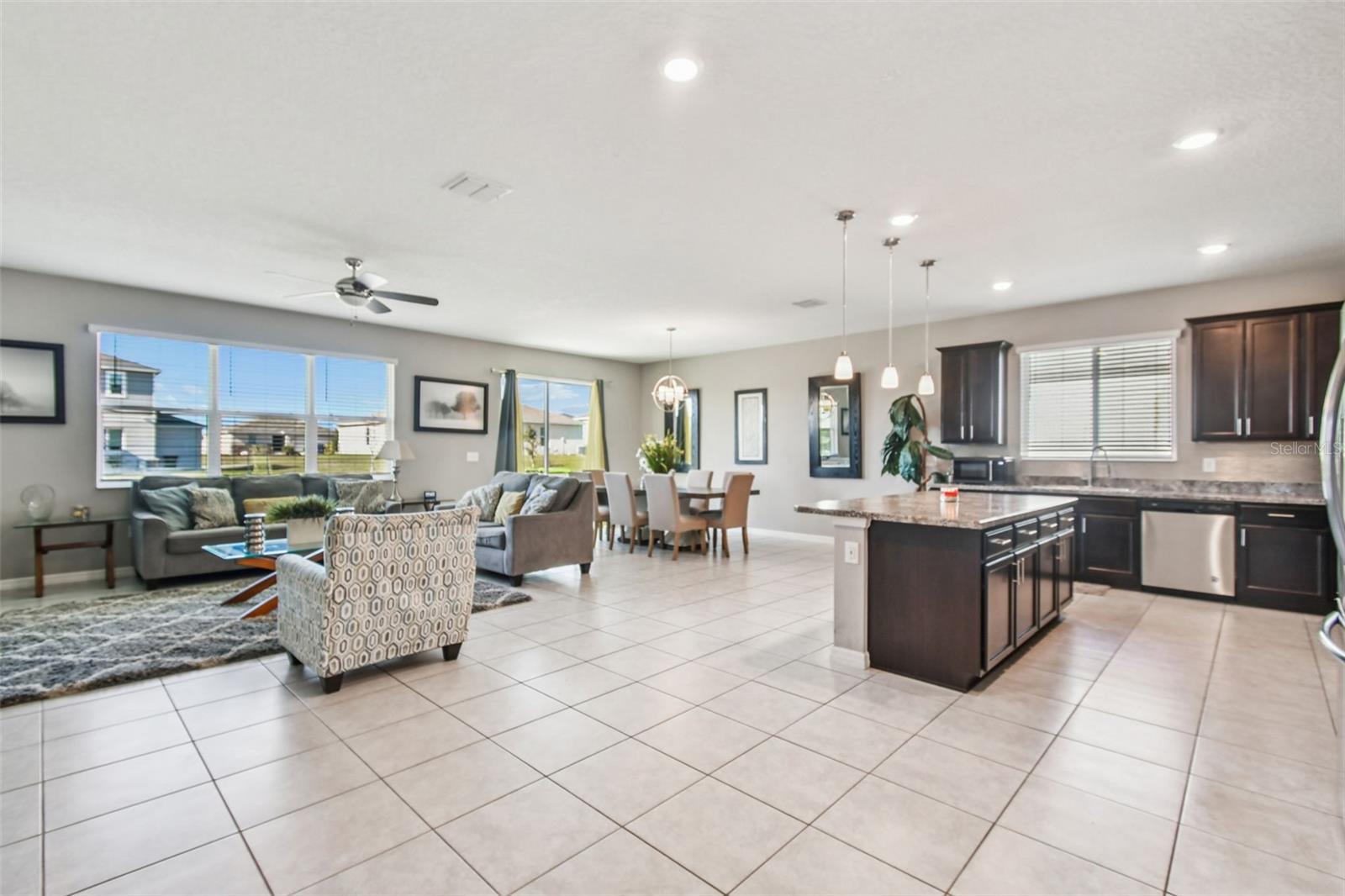 Image 11 of 74 For 2305 Gladiolus Lane