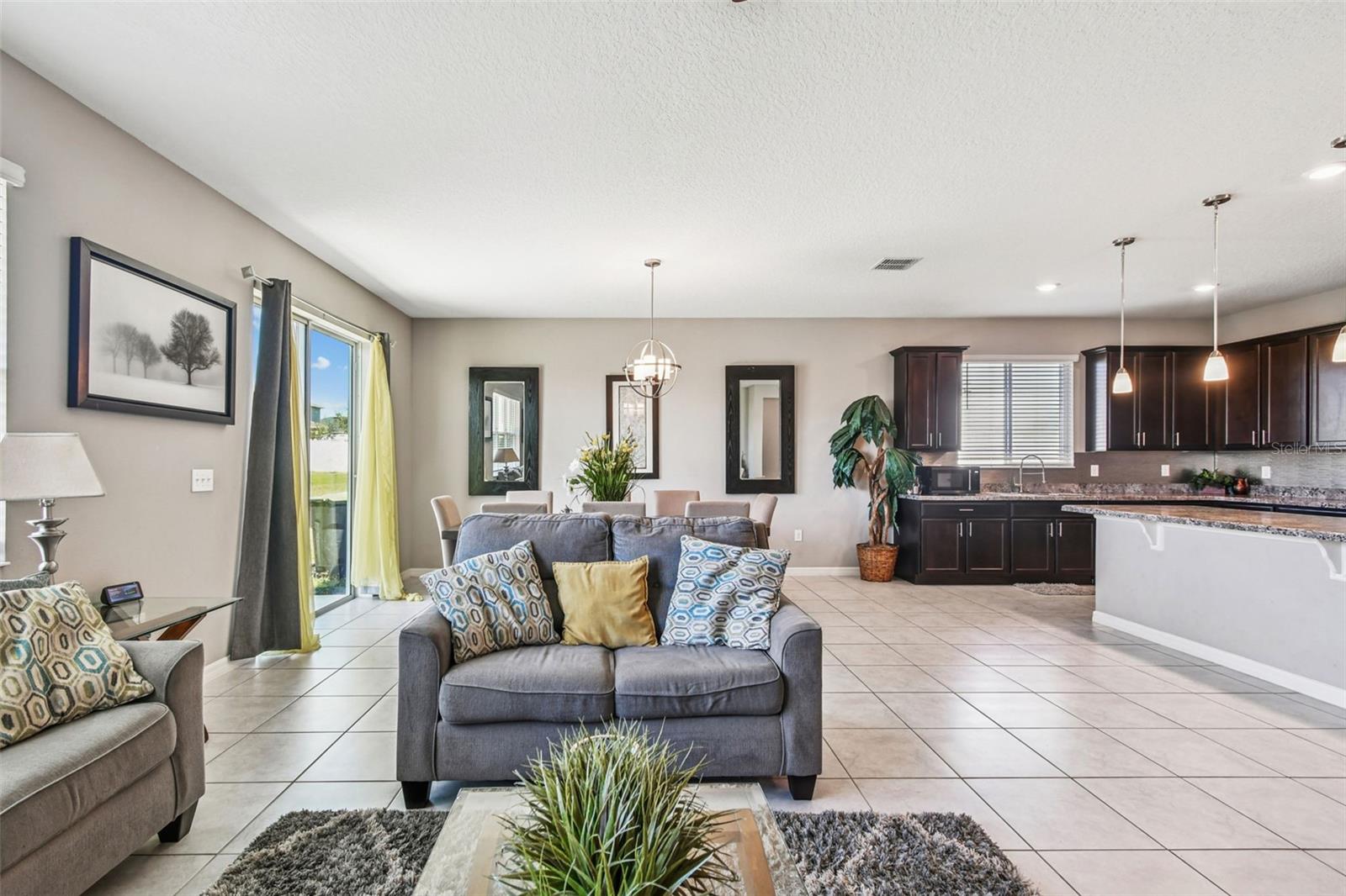 Image 35 of 74 For 2305 Gladiolus Lane