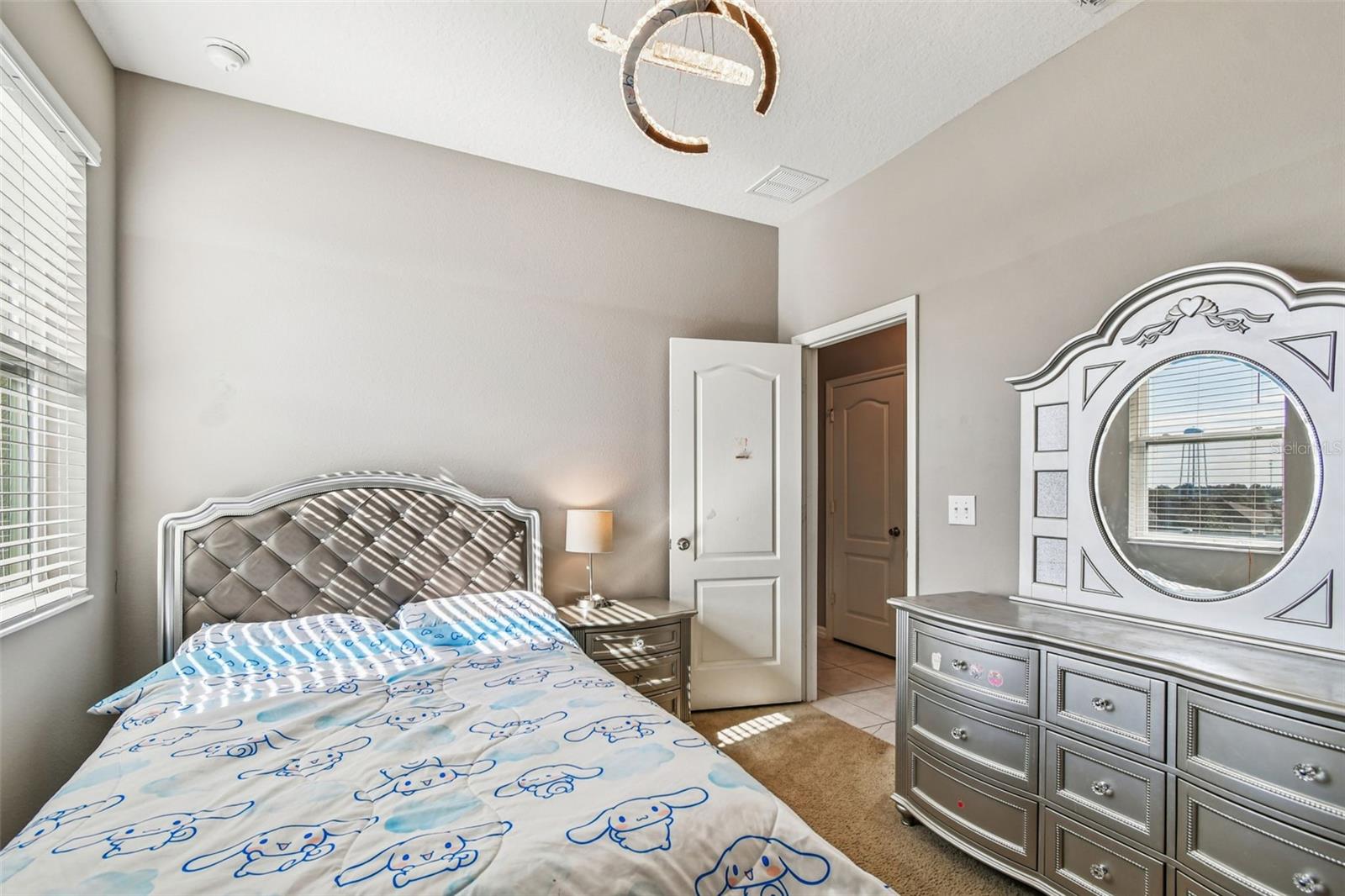 Image 38 of 74 For 2305 Gladiolus Lane