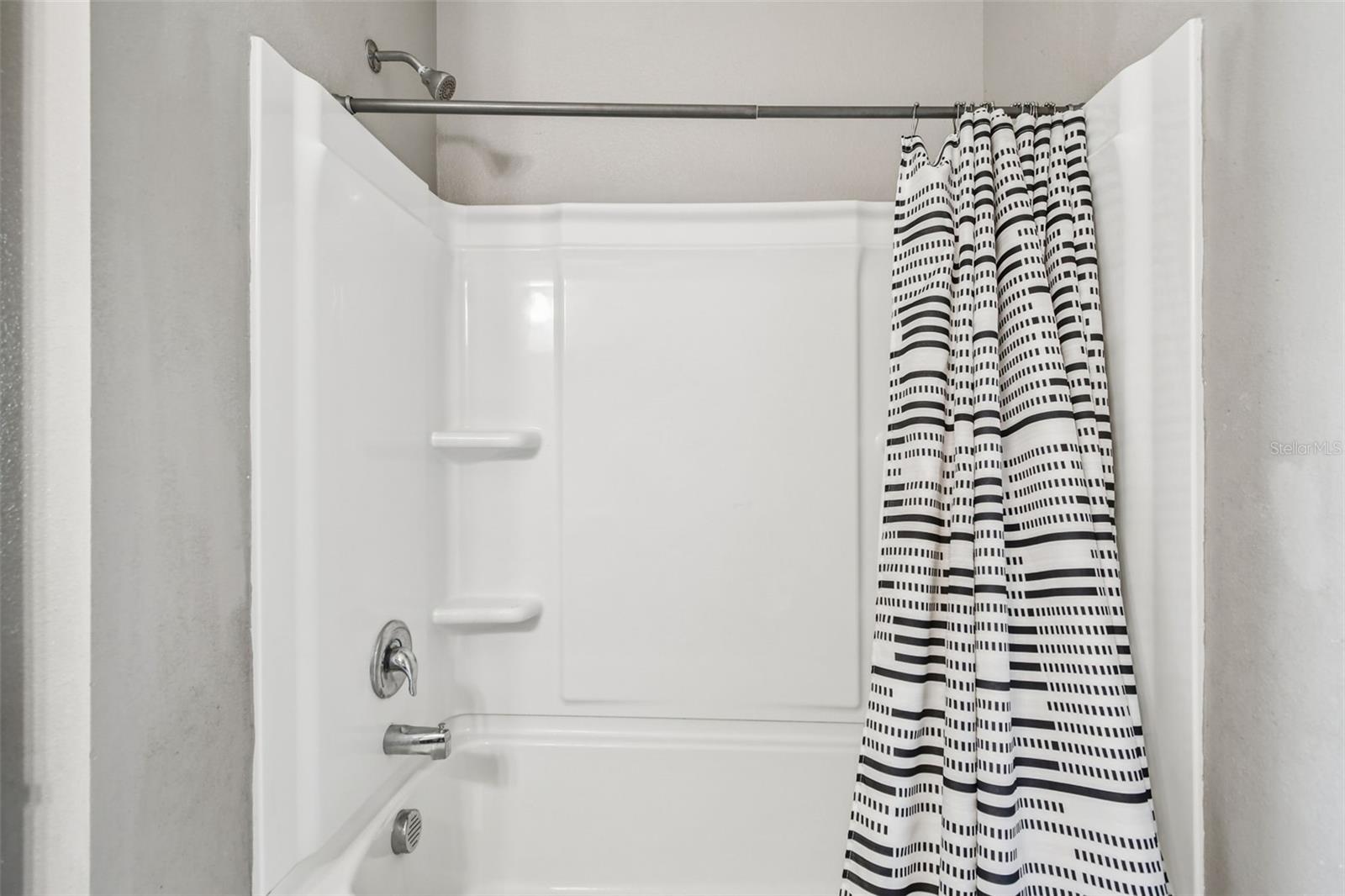 Image 40 of 74 For 2305 Gladiolus Lane