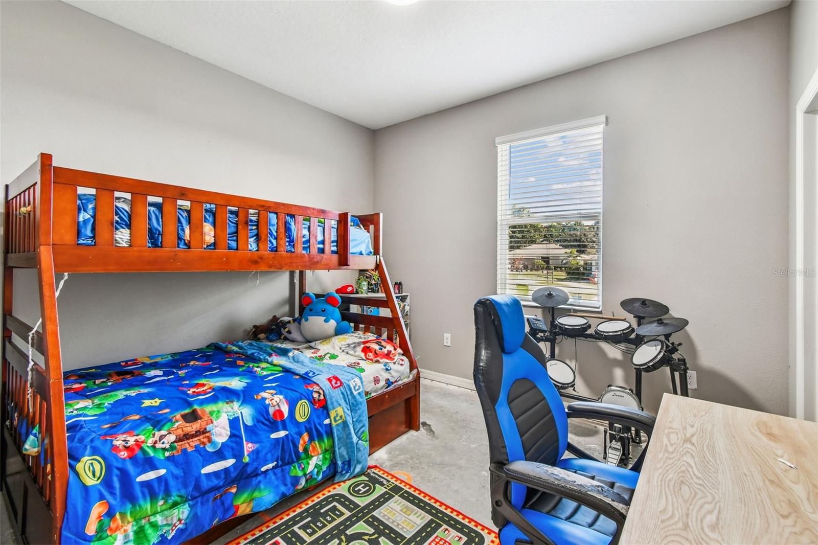 Image 41 of 74 For 2305 Gladiolus Lane