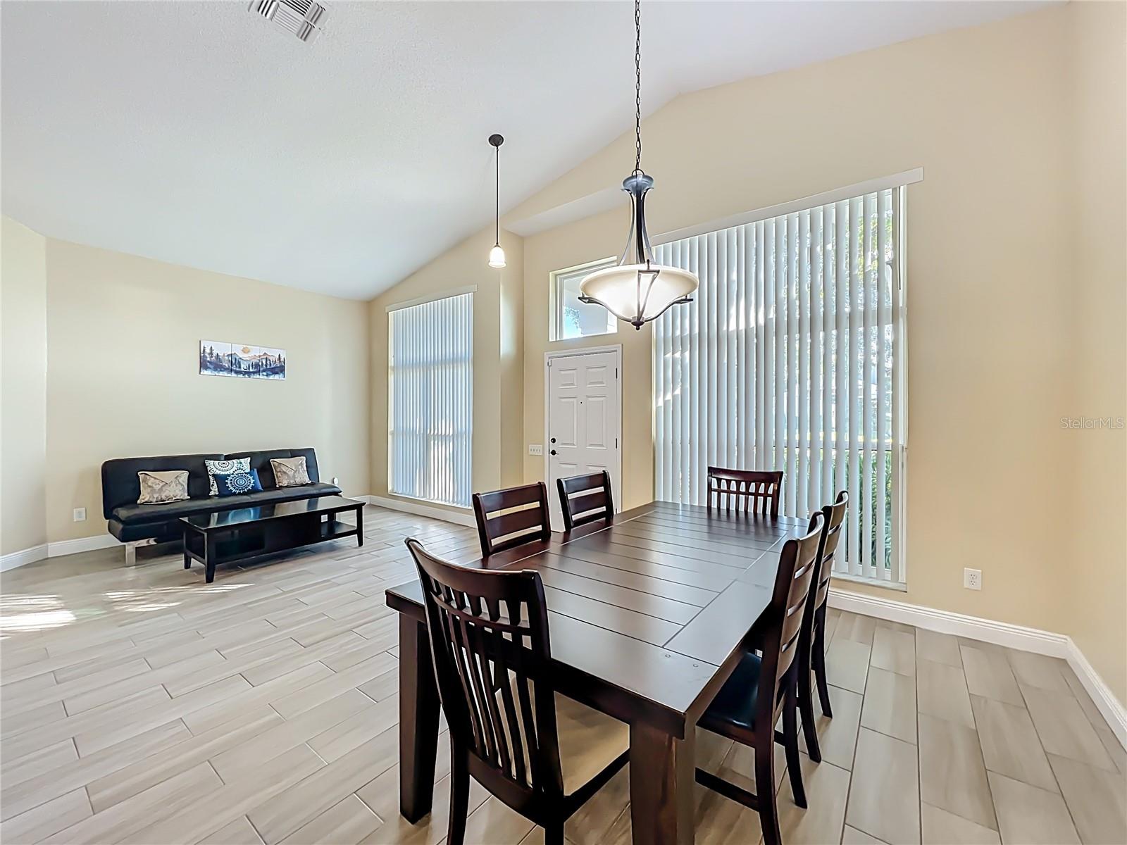 Image 10 of 65 For 9244 Beaver Cove