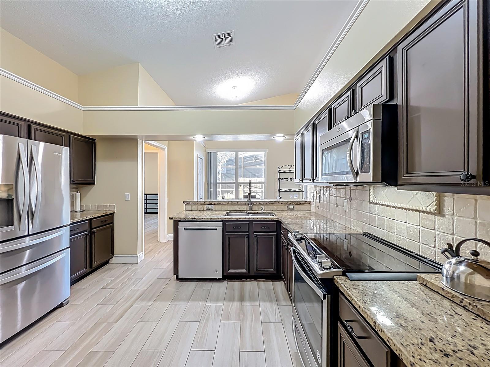 Image 18 of 65 For 9244 Beaver Cove