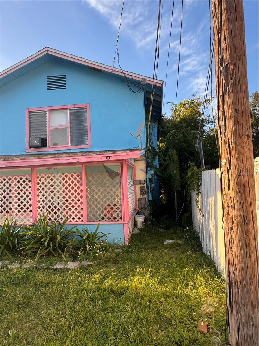 Image 10 of 23 For 222 Madison Avenue