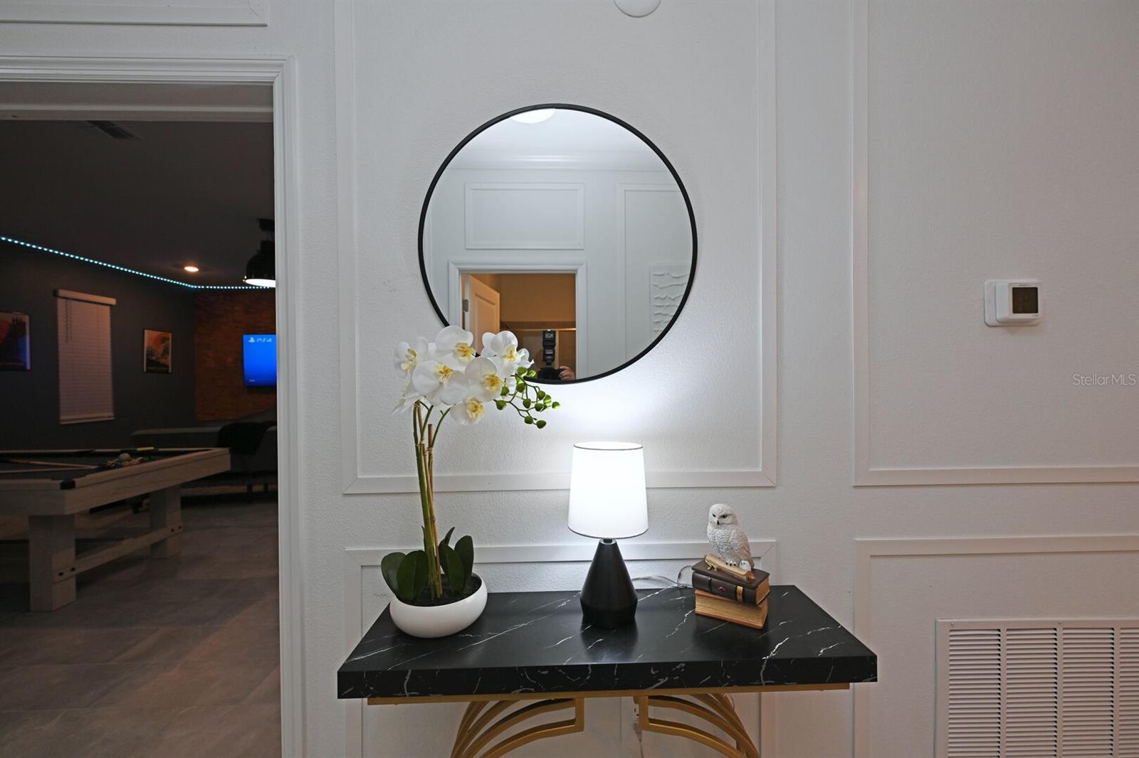 Image 20 of 100 For 2956 Penelope Loop