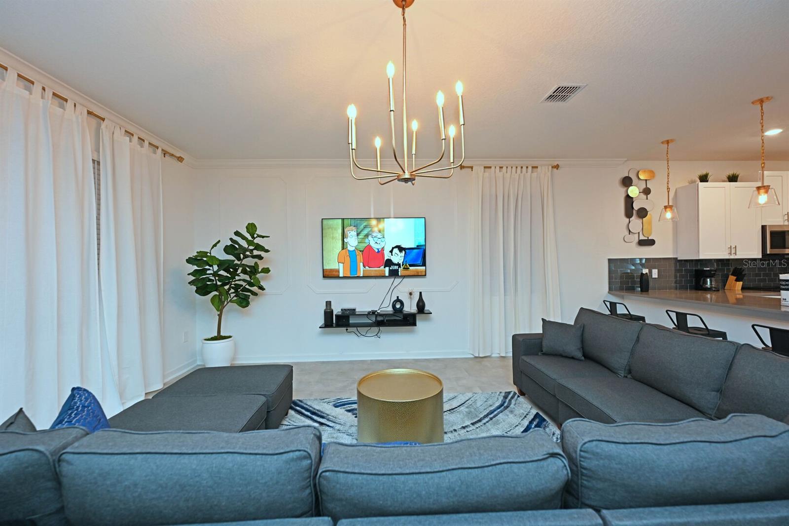 Image 28 of 100 For 2956 Penelope Loop