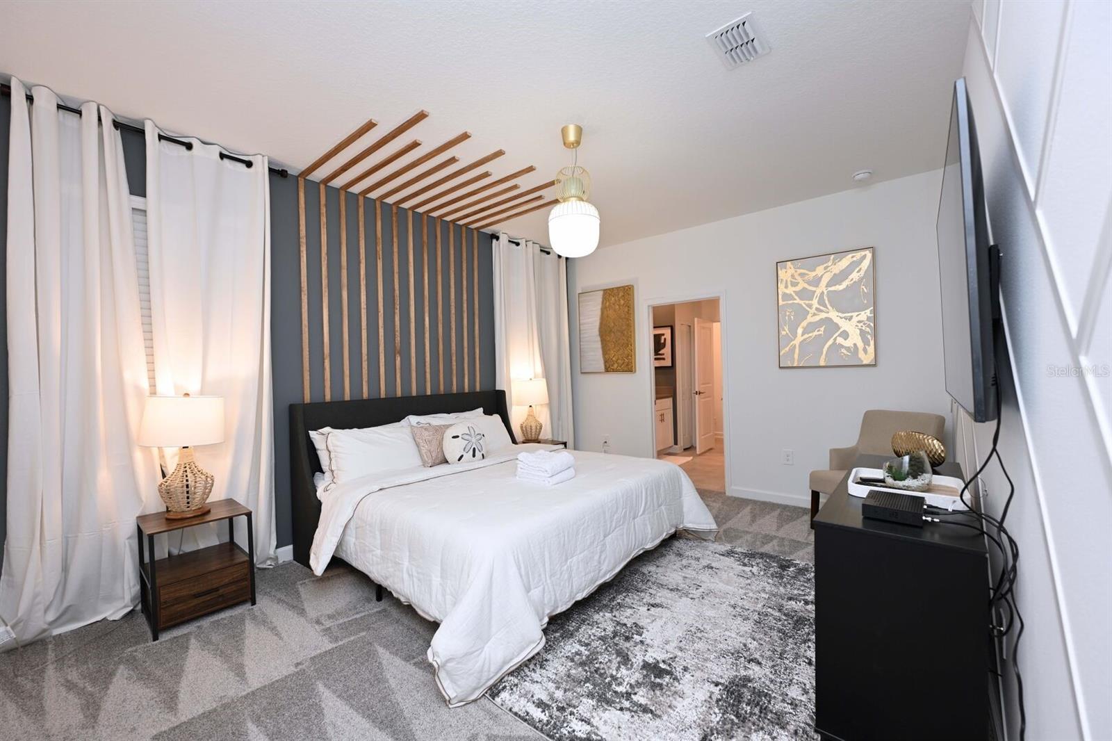 Image 30 of 100 For 2956 Penelope Loop