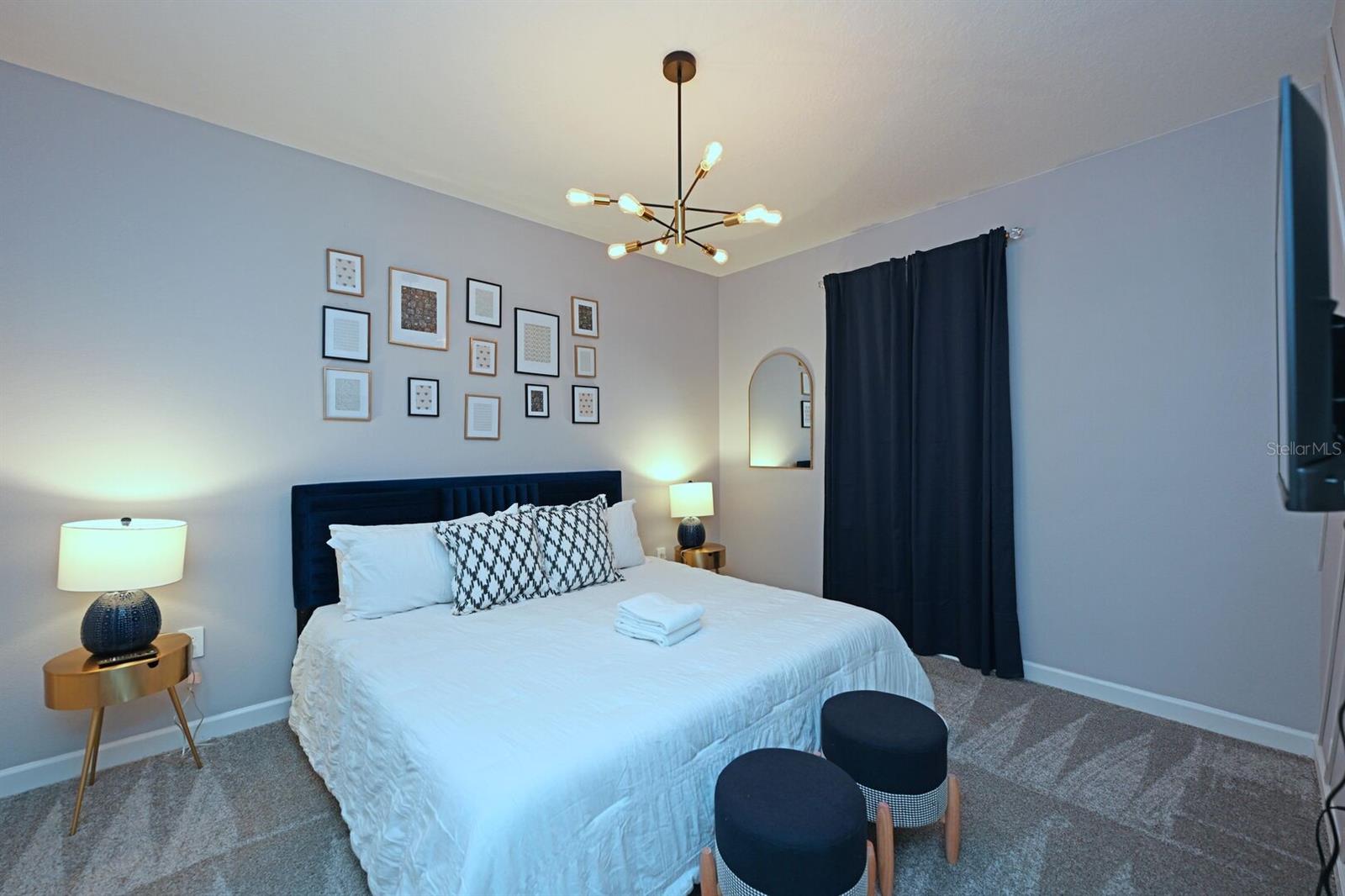 Image 51 of 100 For 2956 Penelope Loop