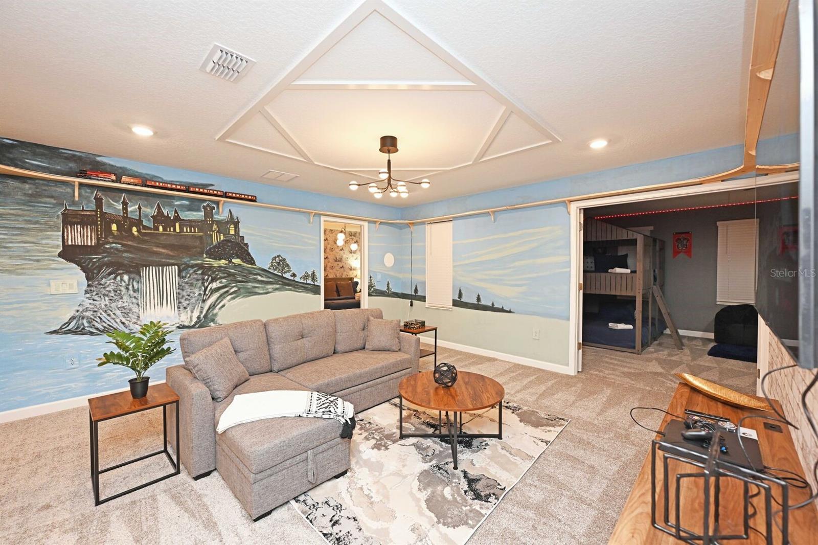 Image 56 of 100 For 2956 Penelope Loop