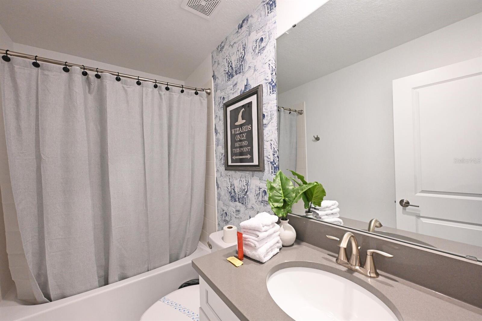 Image 69 of 100 For 2956 Penelope Loop