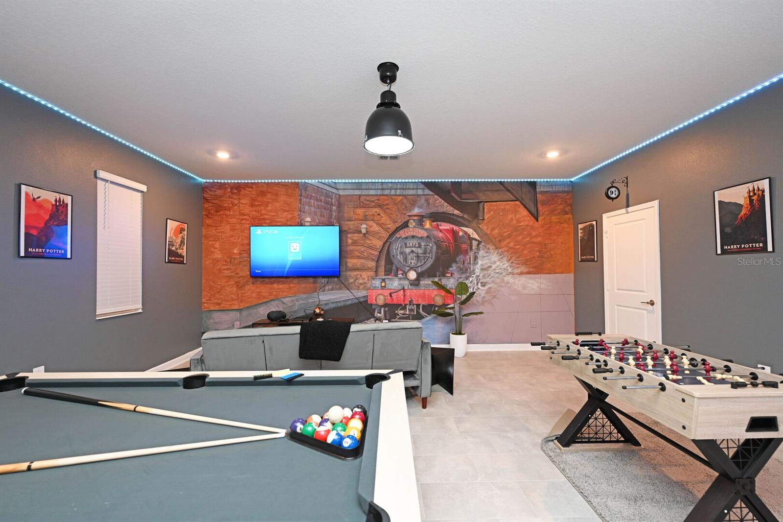 Image 7 of 100 For 2956 Penelope Loop