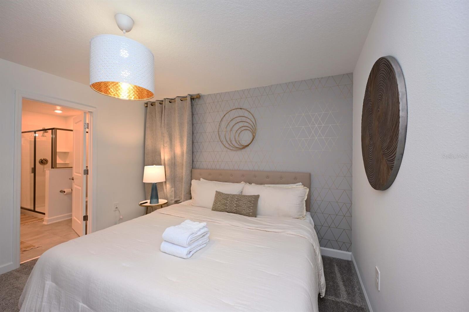 Image 77 of 100 For 2956 Penelope Loop