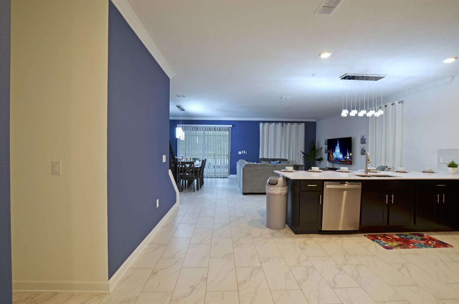 Image 19 of 100 For 4213 Paragprah Drive