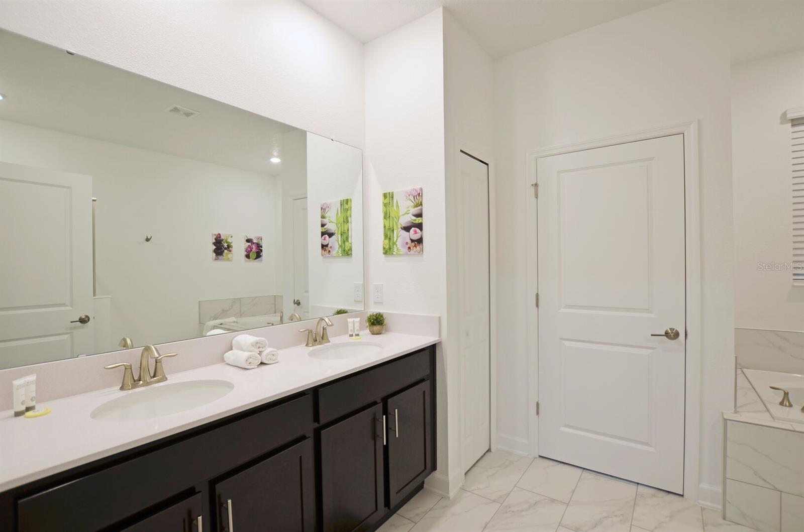 Image 28 of 100 For 4213 Paragprah Drive