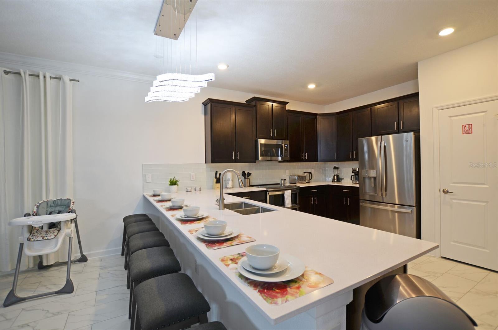 Image 4 of 100 For 4213 Paragprah Drive