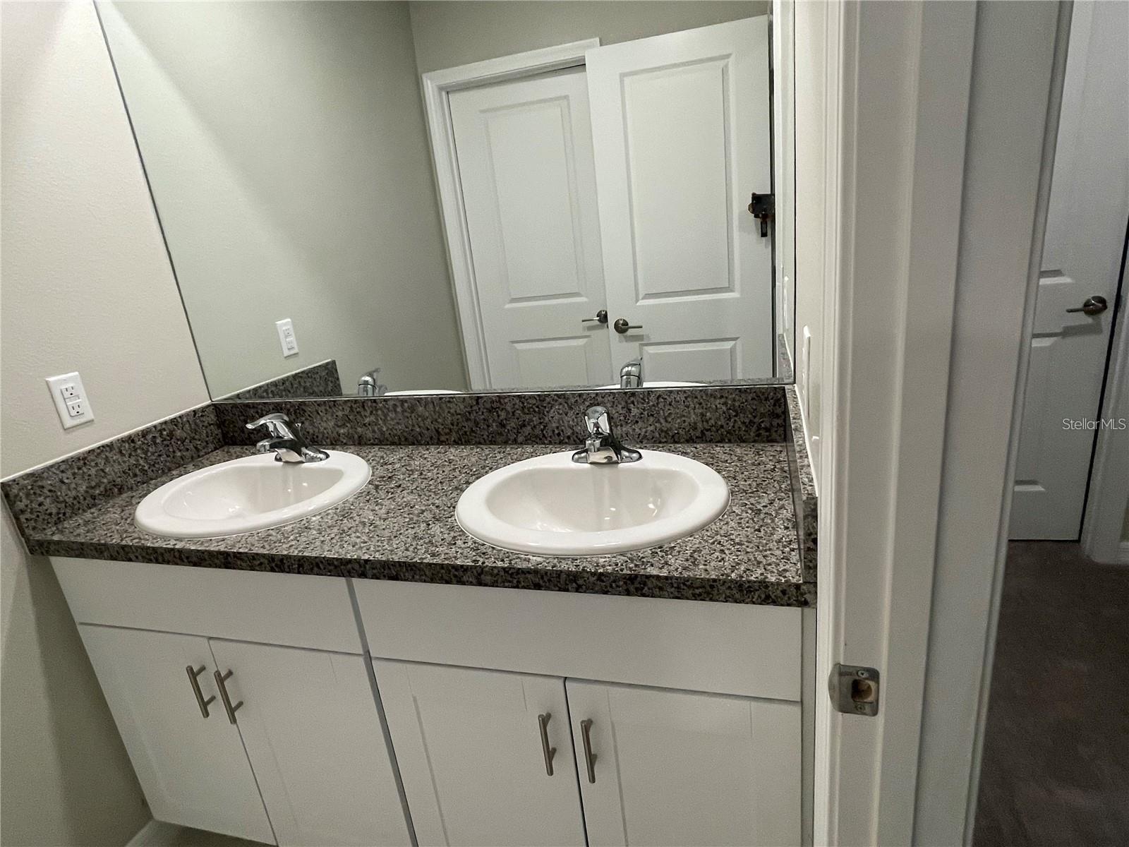 Image 14 of 22 For 8879 Parsons Hill Boulevard