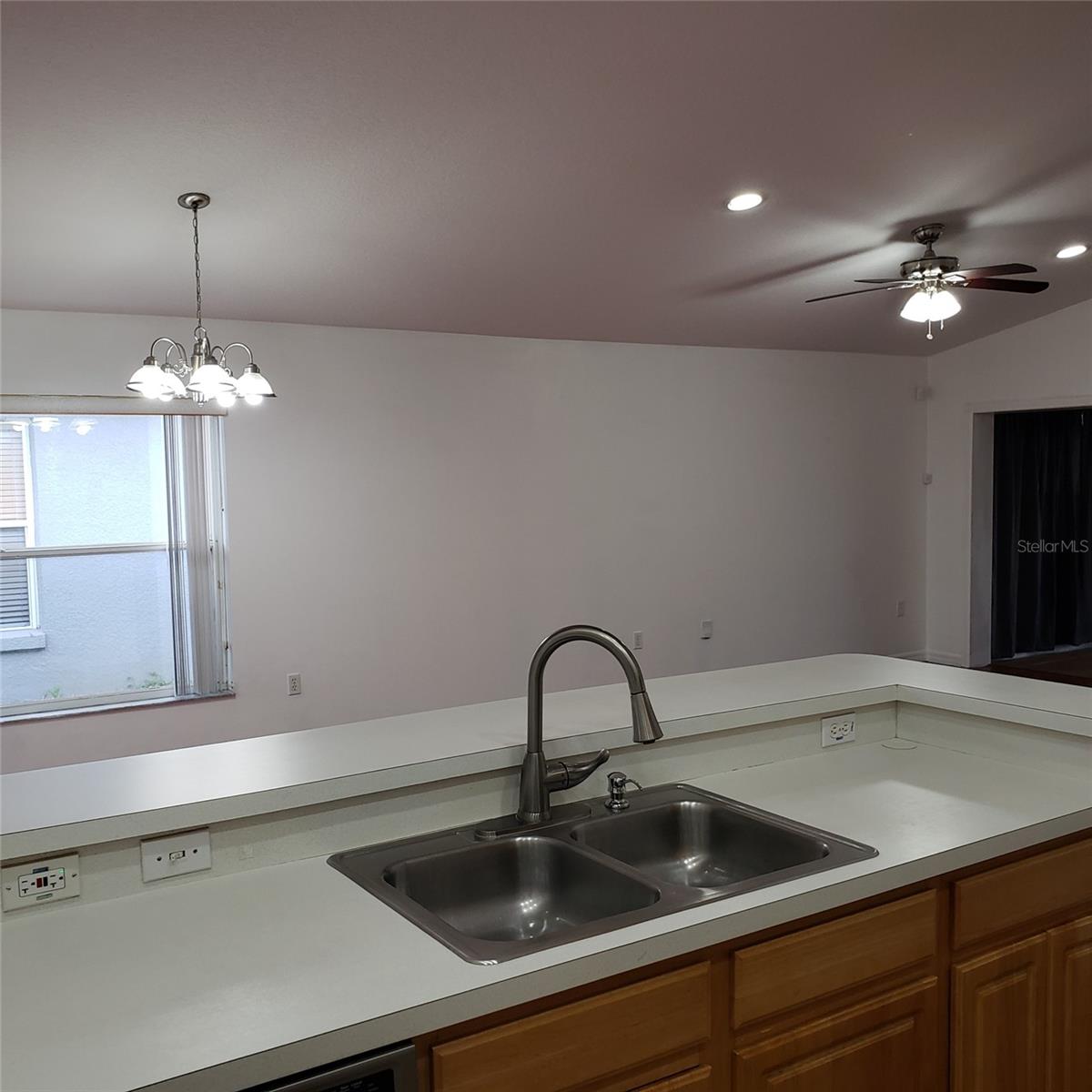 Image 10 of 26 For 14111 Colonial Spring Way