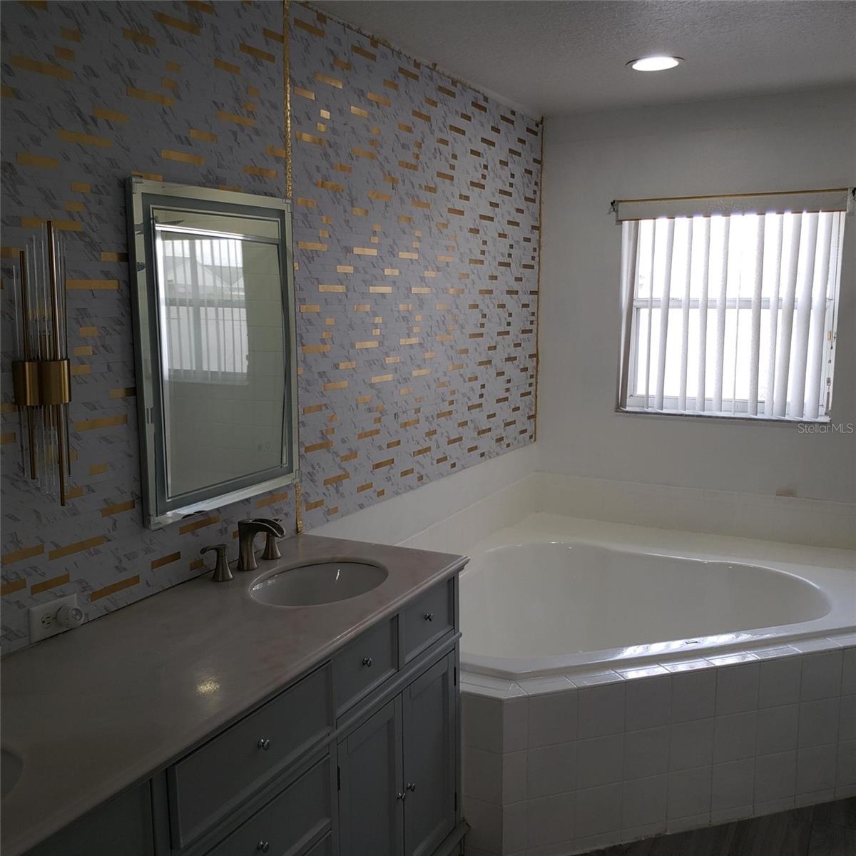 Image 17 of 26 For 14111 Colonial Spring Way