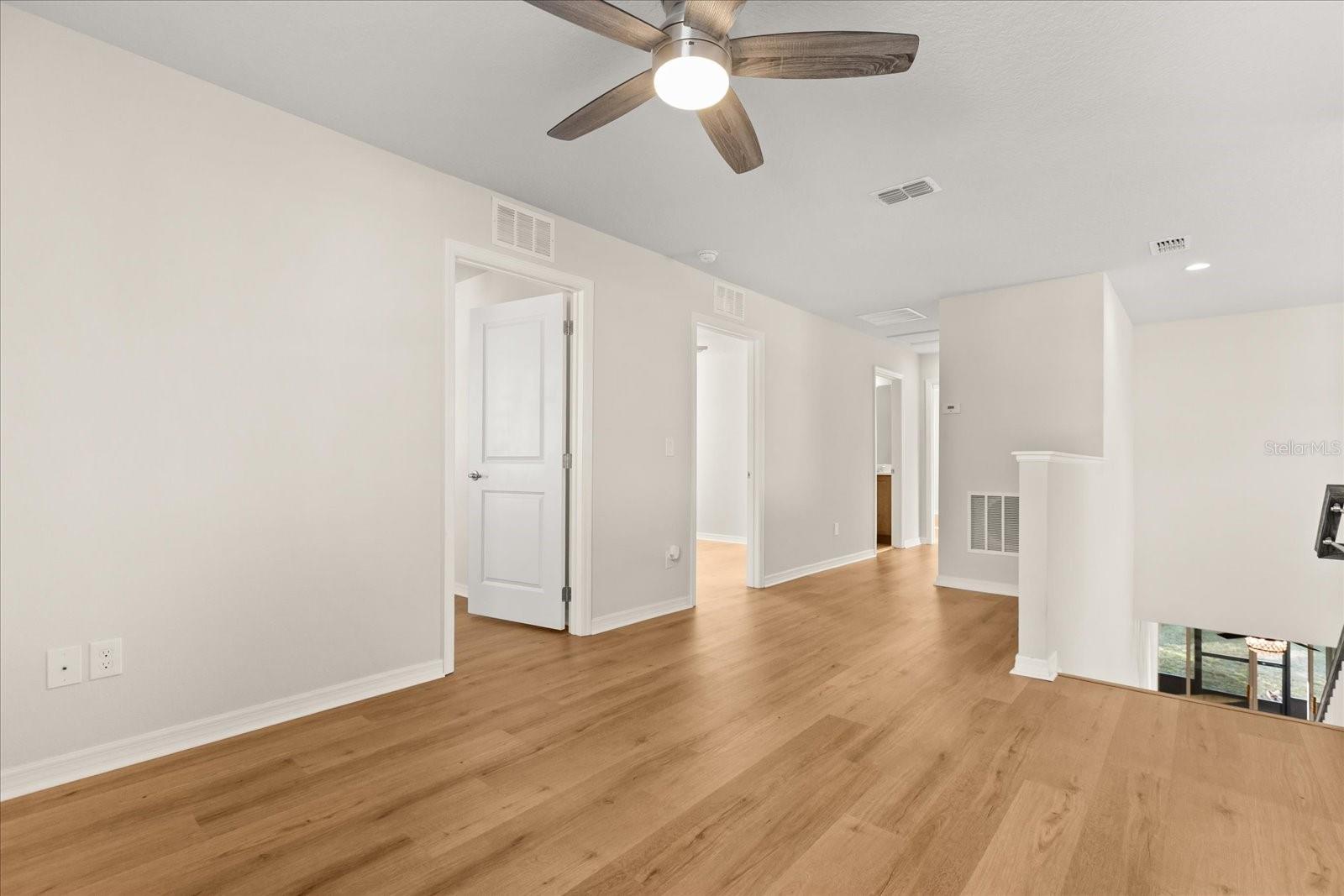 Image 18 of 36 For 3640 Voyager Lane