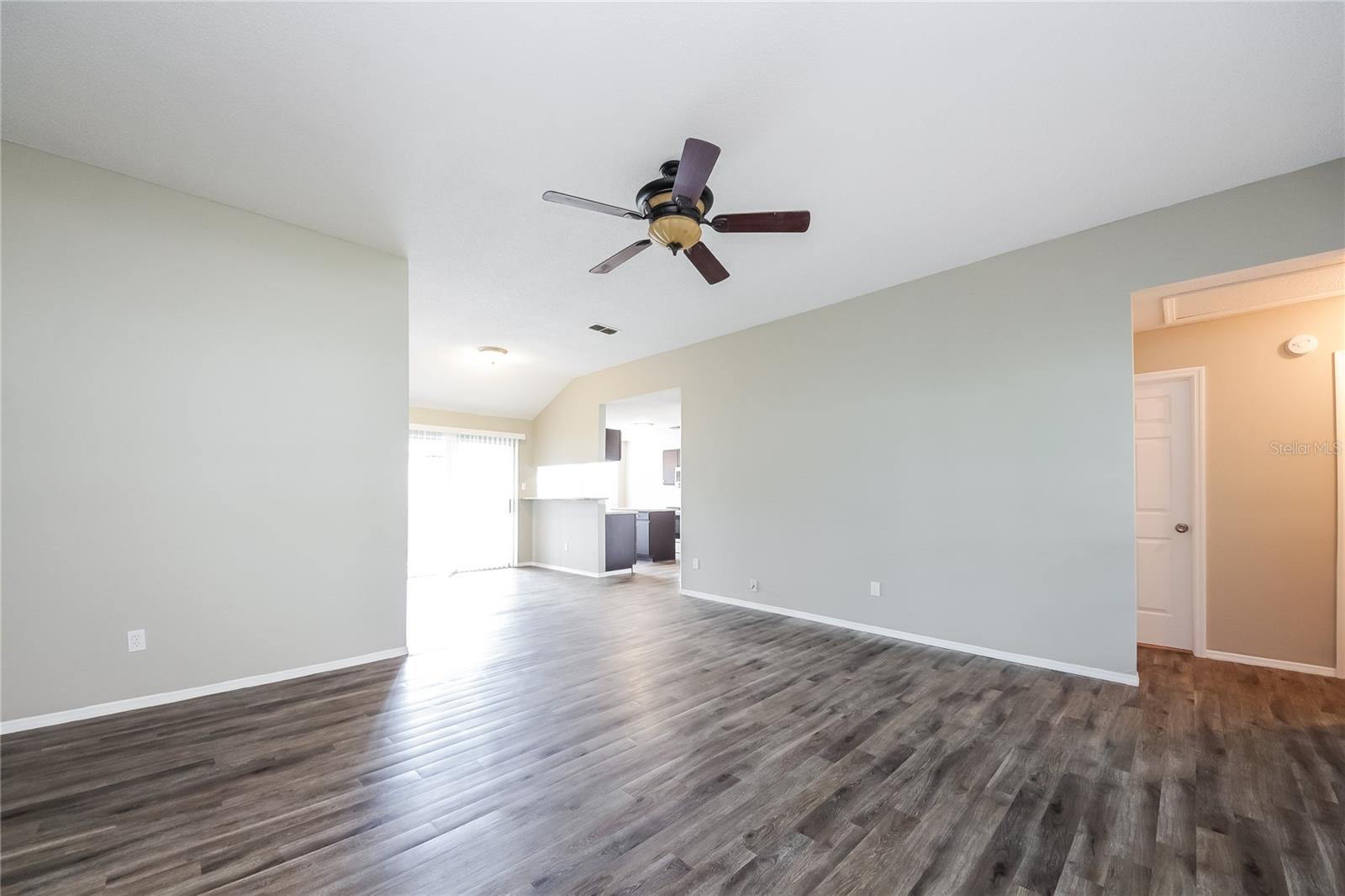 Image 3 of 15 For 1728 Dorset Drive