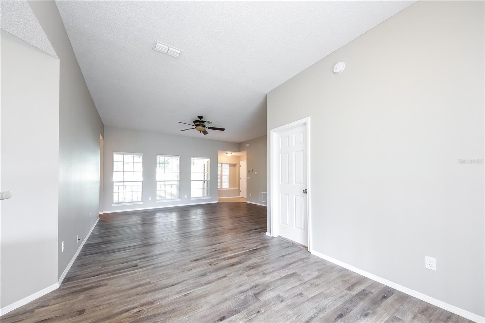 Image 5 of 15 For 1728 Dorset Drive