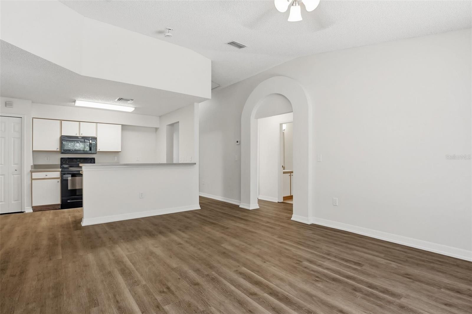 Image 17 of 37 For 305 Abigail Road