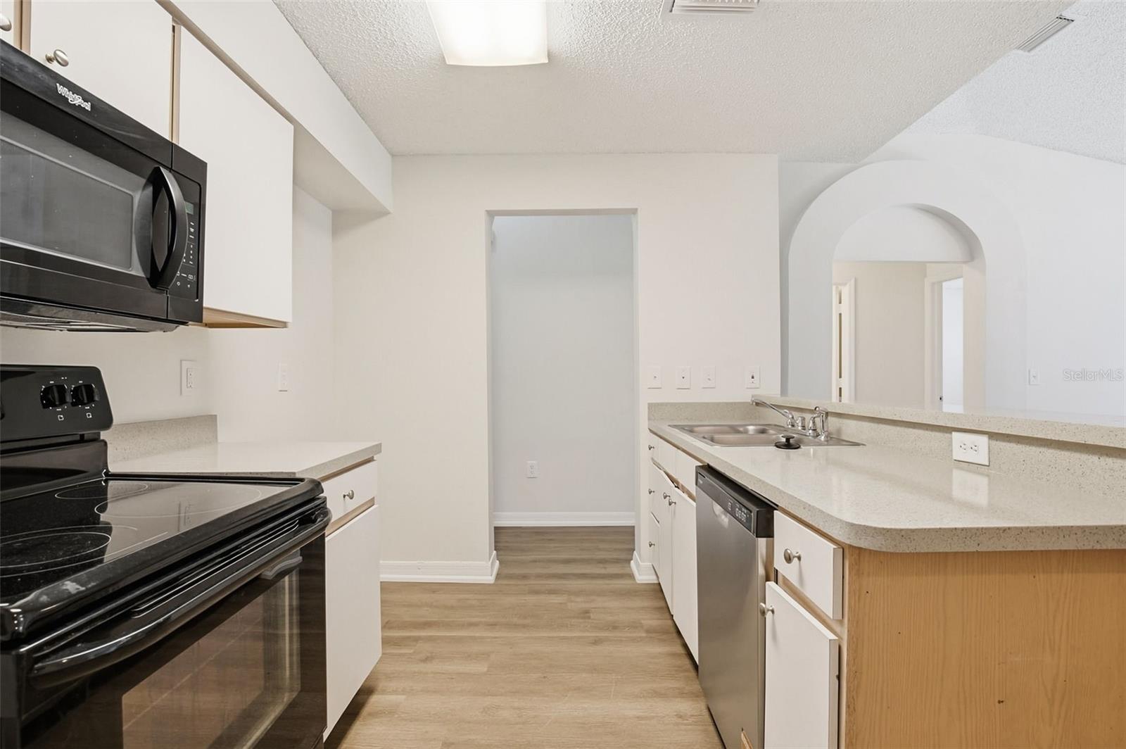 Image 20 of 37 For 305 Abigail Road