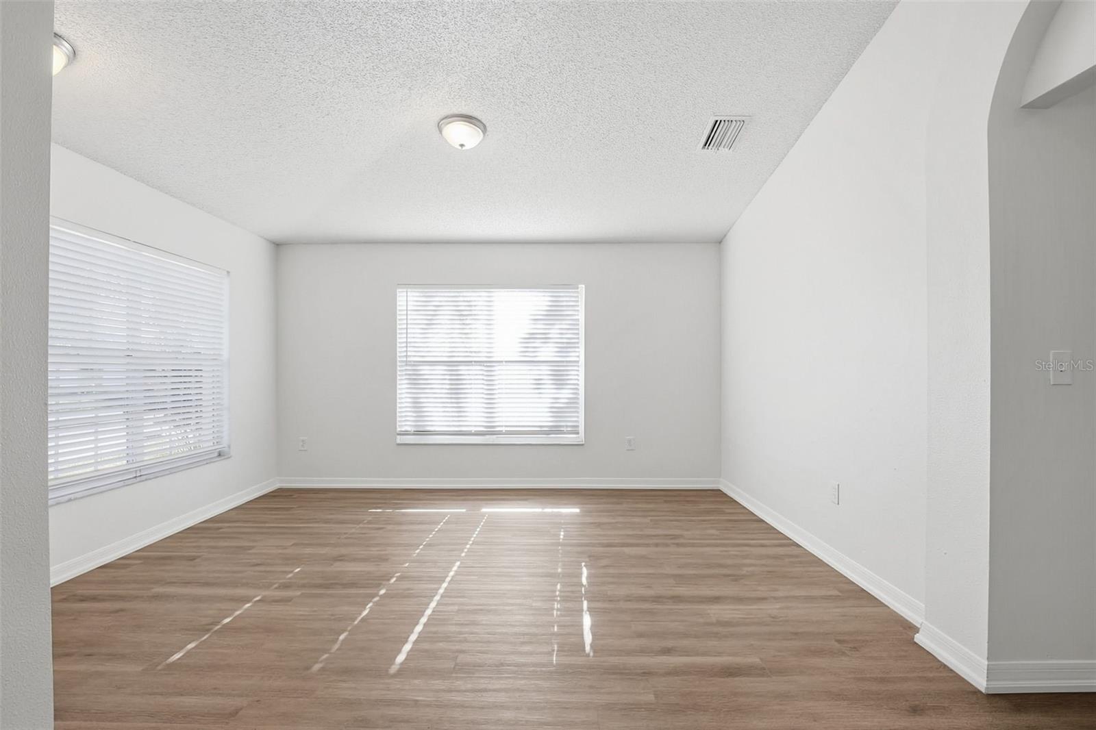 Image 24 of 37 For 305 Abigail Road