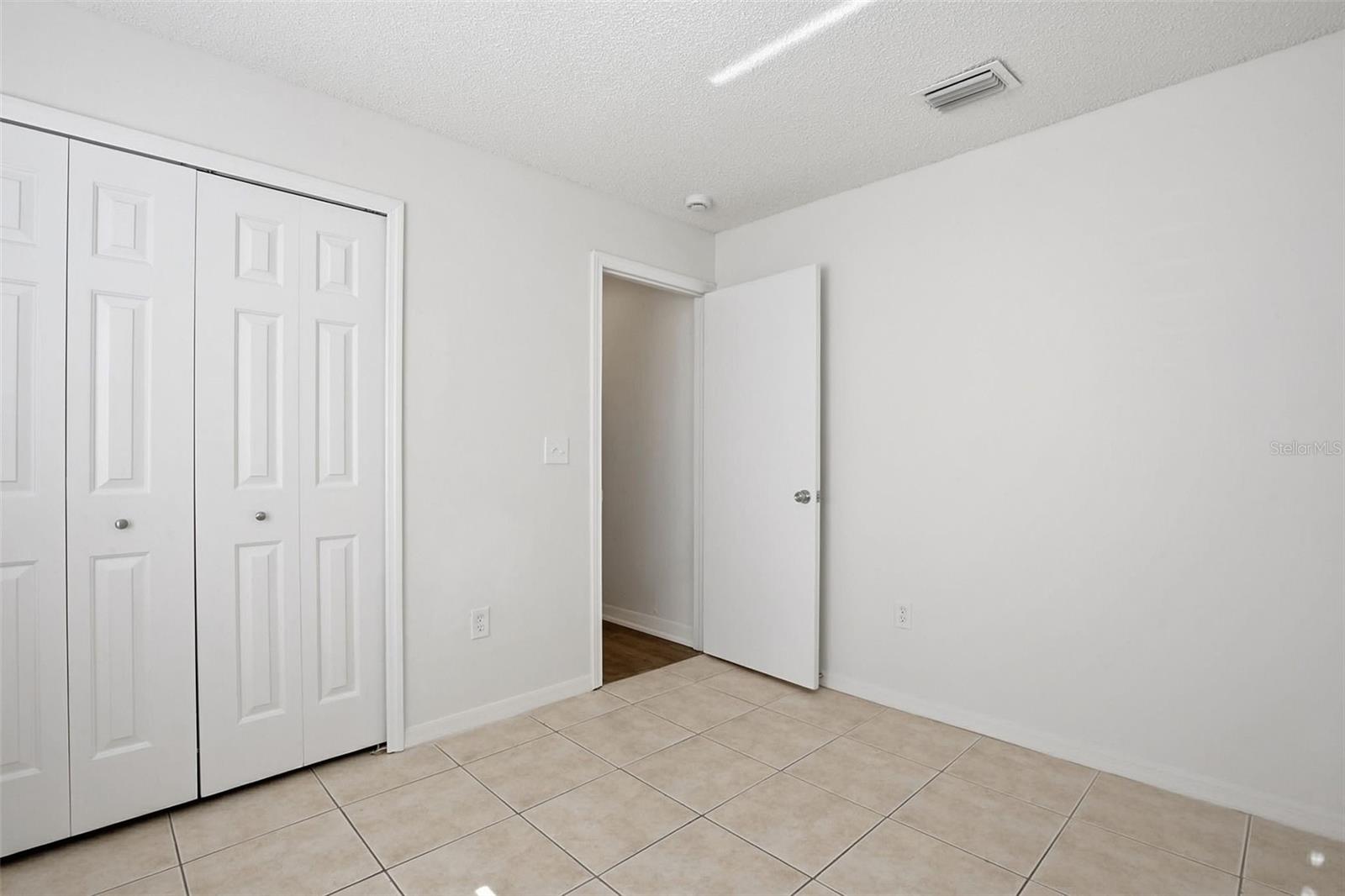 Image 28 of 37 For 305 Abigail Road