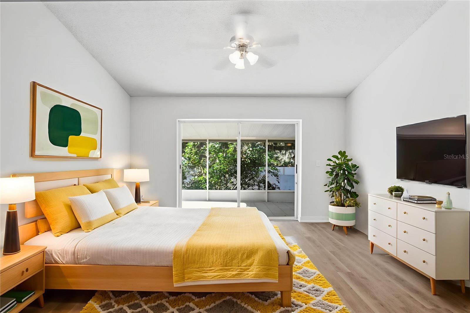 Image 6 of 37 For 305 Abigail Road