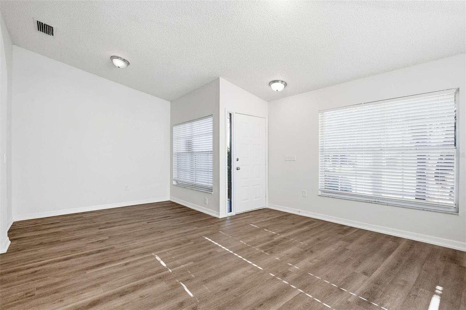 Image 8 of 37 For 305 Abigail Road