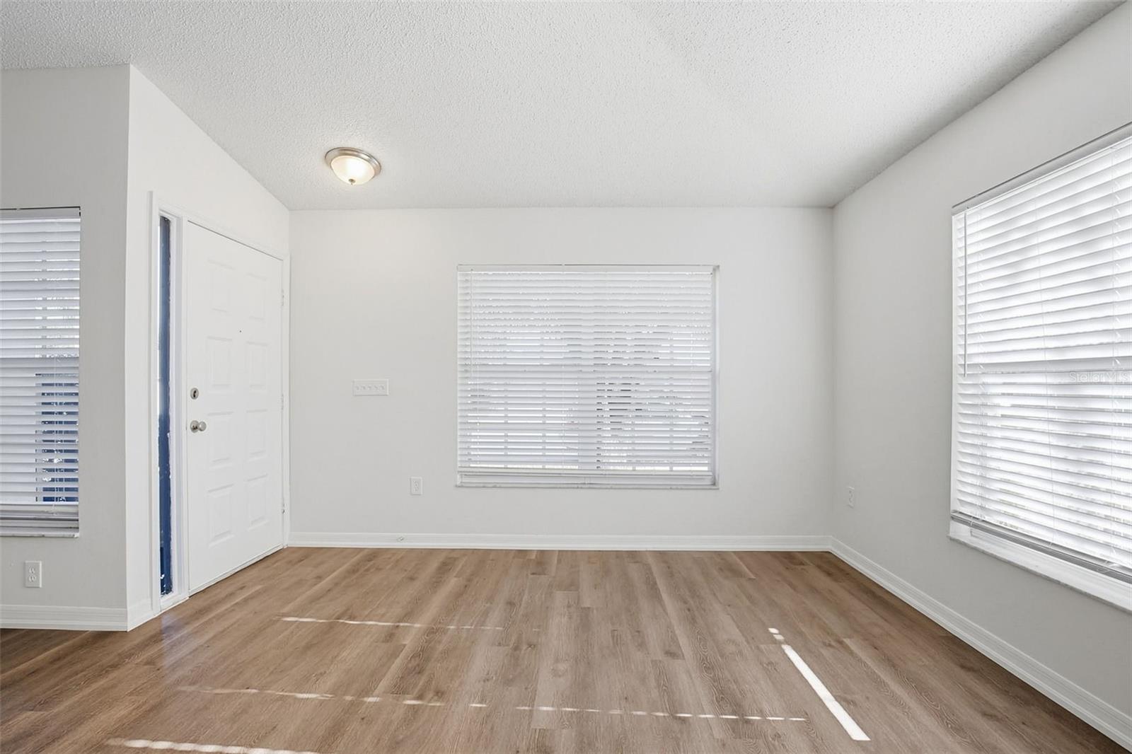 Image 9 of 37 For 305 Abigail Road