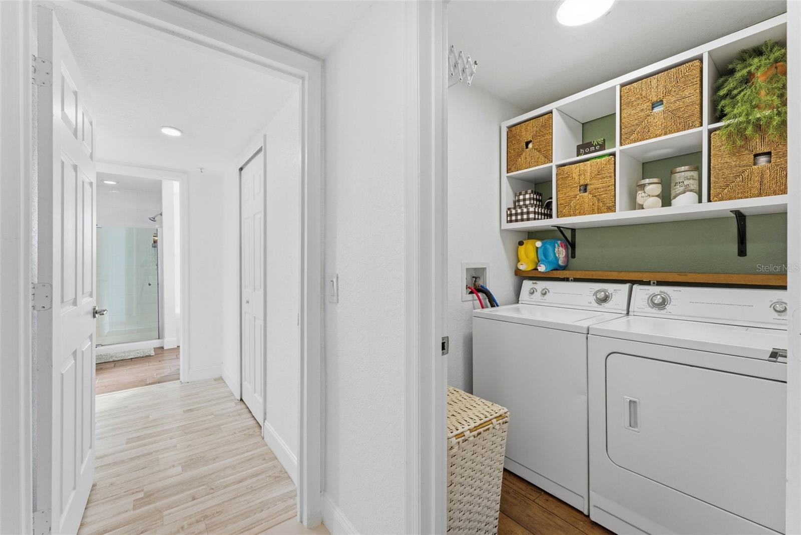 Image 33 of 40 For 13838 Fairway Island Drive S