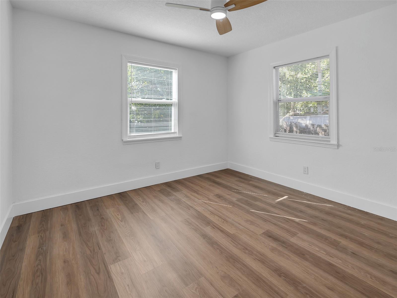 Image 14 of 22 For 3910 Robinson Street