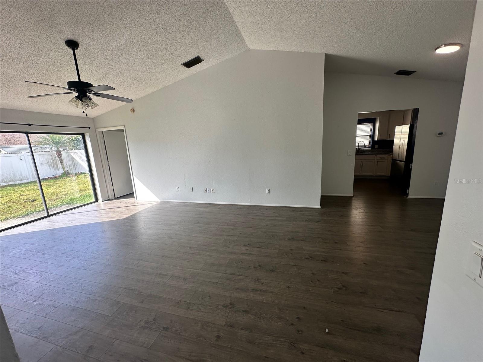 Image 10 of 28 For 1024 Alpug Avenue