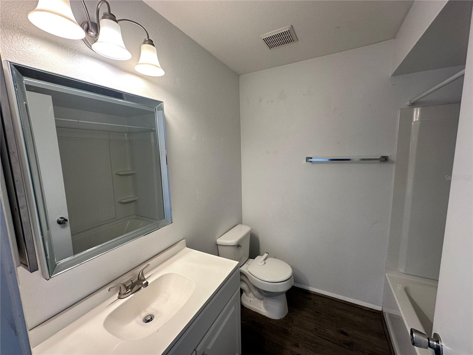 Image 11 of 28 For 1024 Alpug Avenue