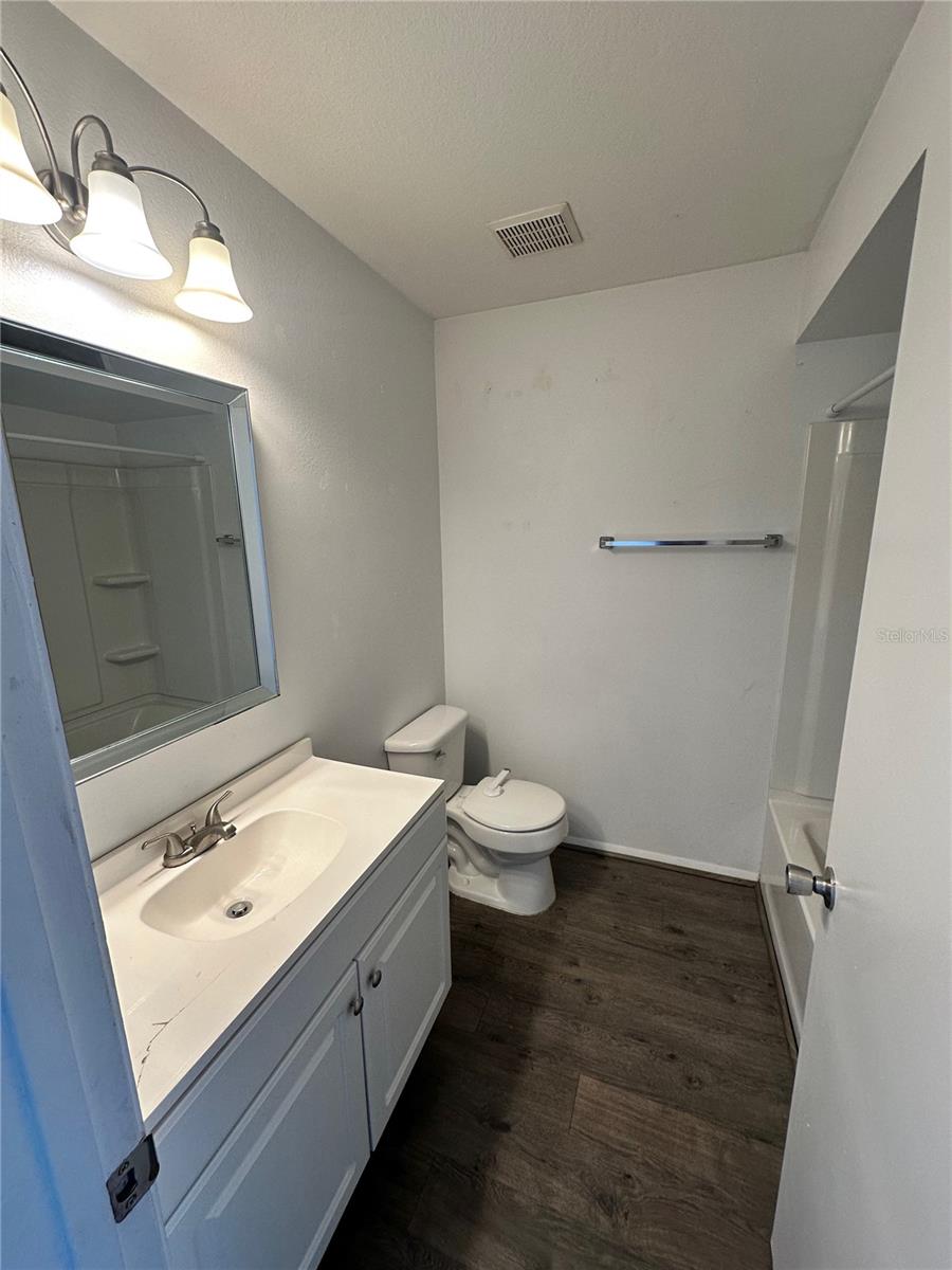 Image 12 of 28 For 1024 Alpug Avenue