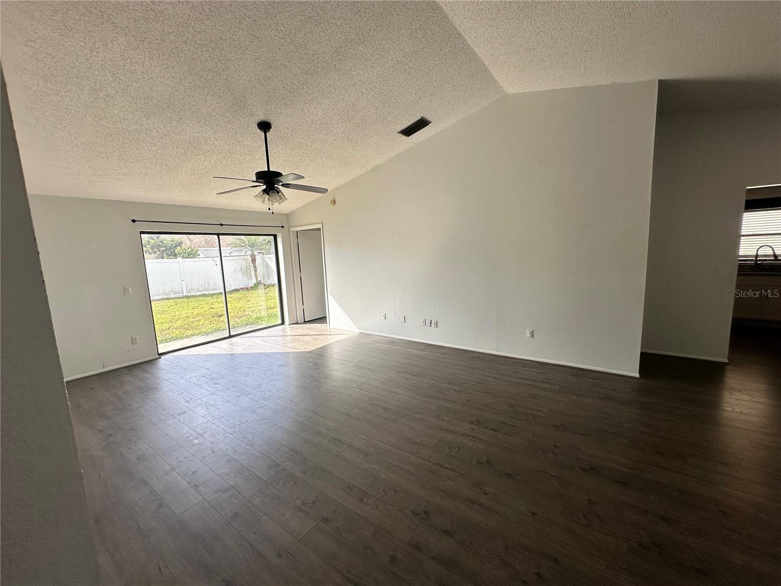 Image 20 of 28 For 1024 Alpug Avenue