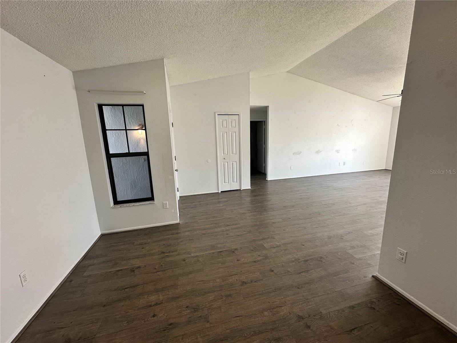 Image 27 of 28 For 1024 Alpug Avenue