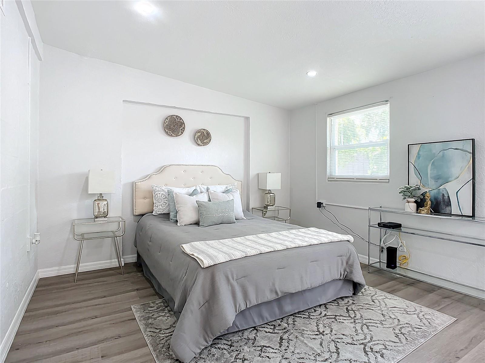 Image 10 of 22 For 736 Segrave Street