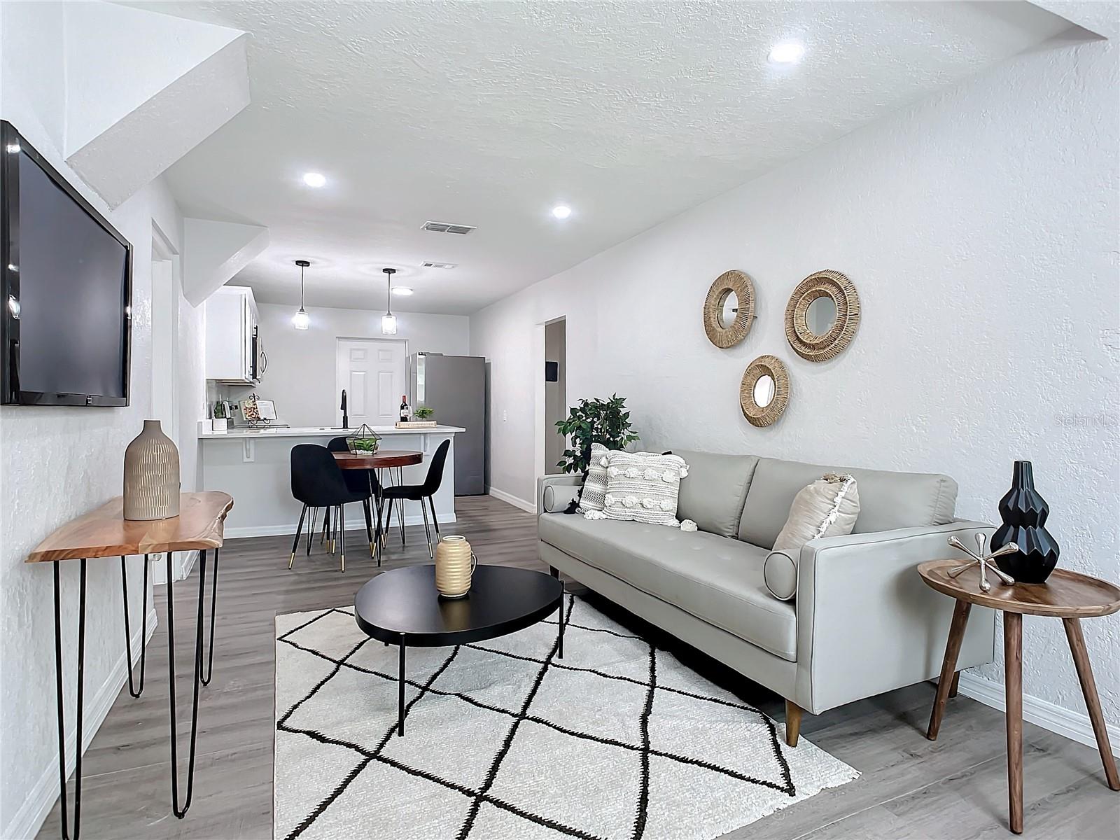 Image 3 of 22 For 736 Segrave Street