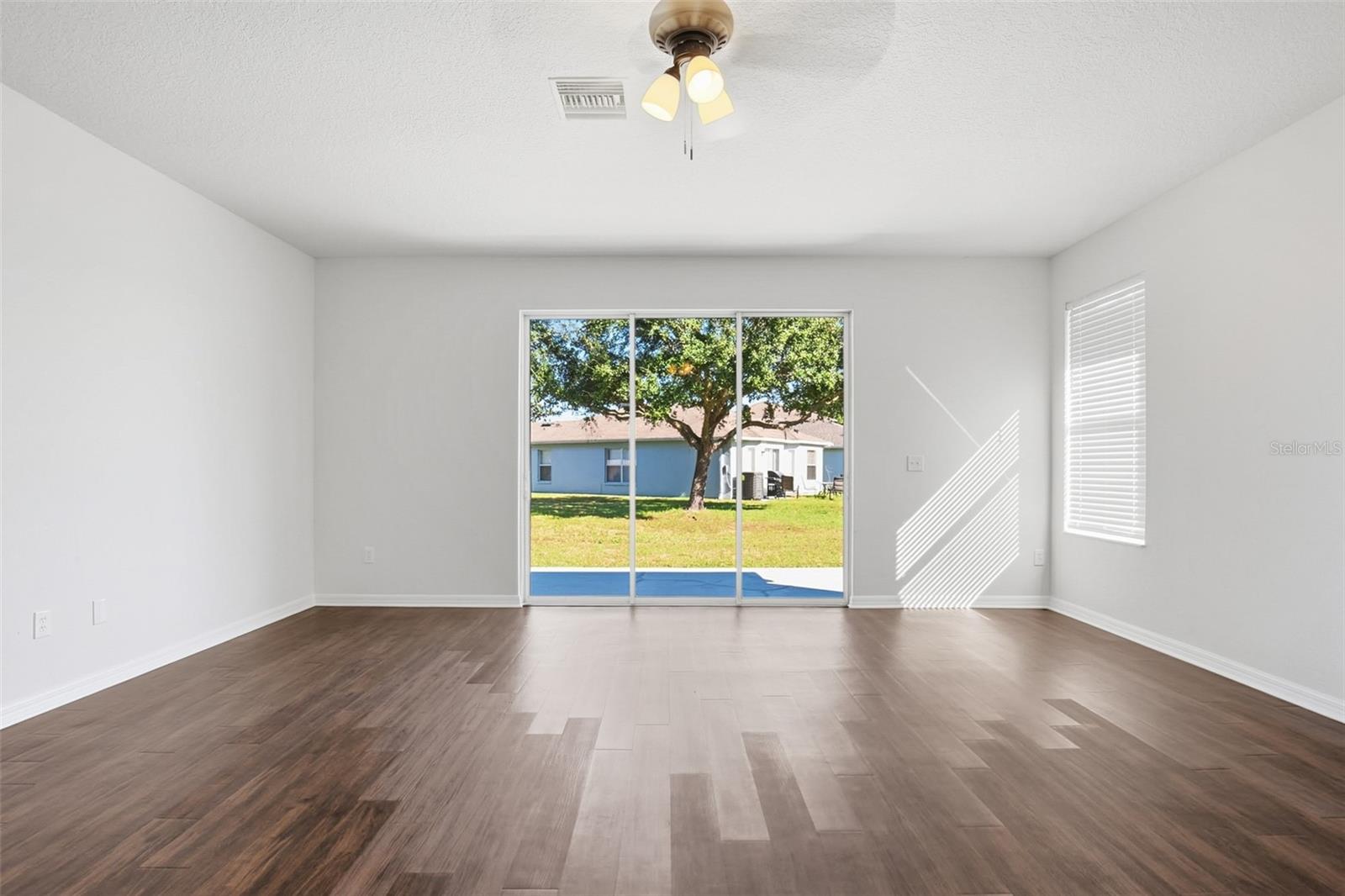 Image 10 of 41 For 19043 New Passage Boulevard