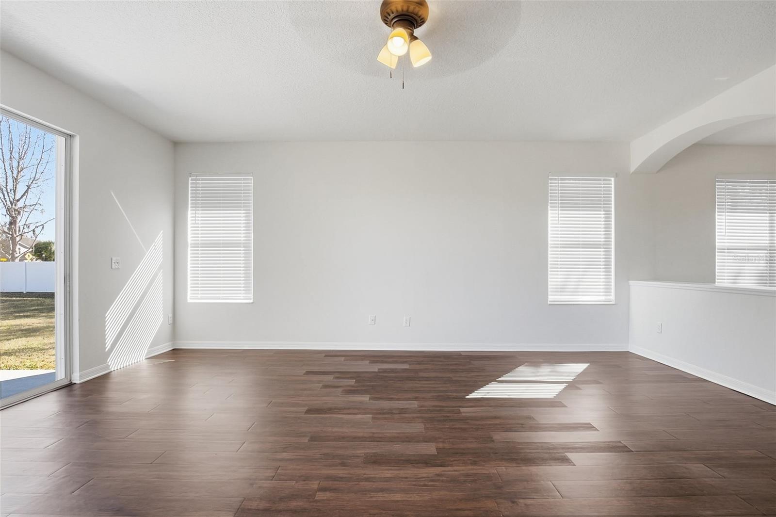 Image 21 of 41 For 19043 New Passage Boulevard