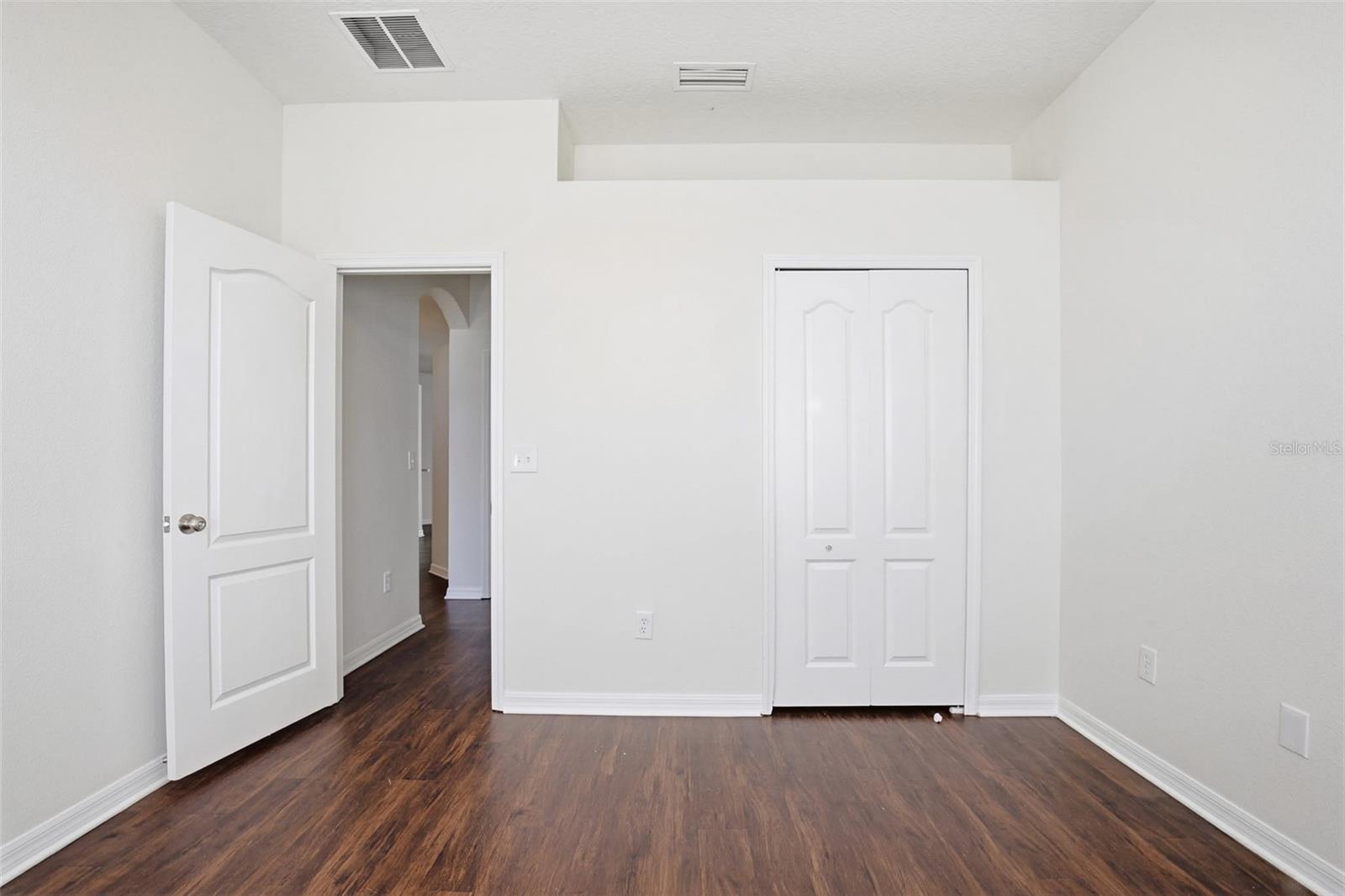 Image 29 of 41 For 19043 New Passage Boulevard