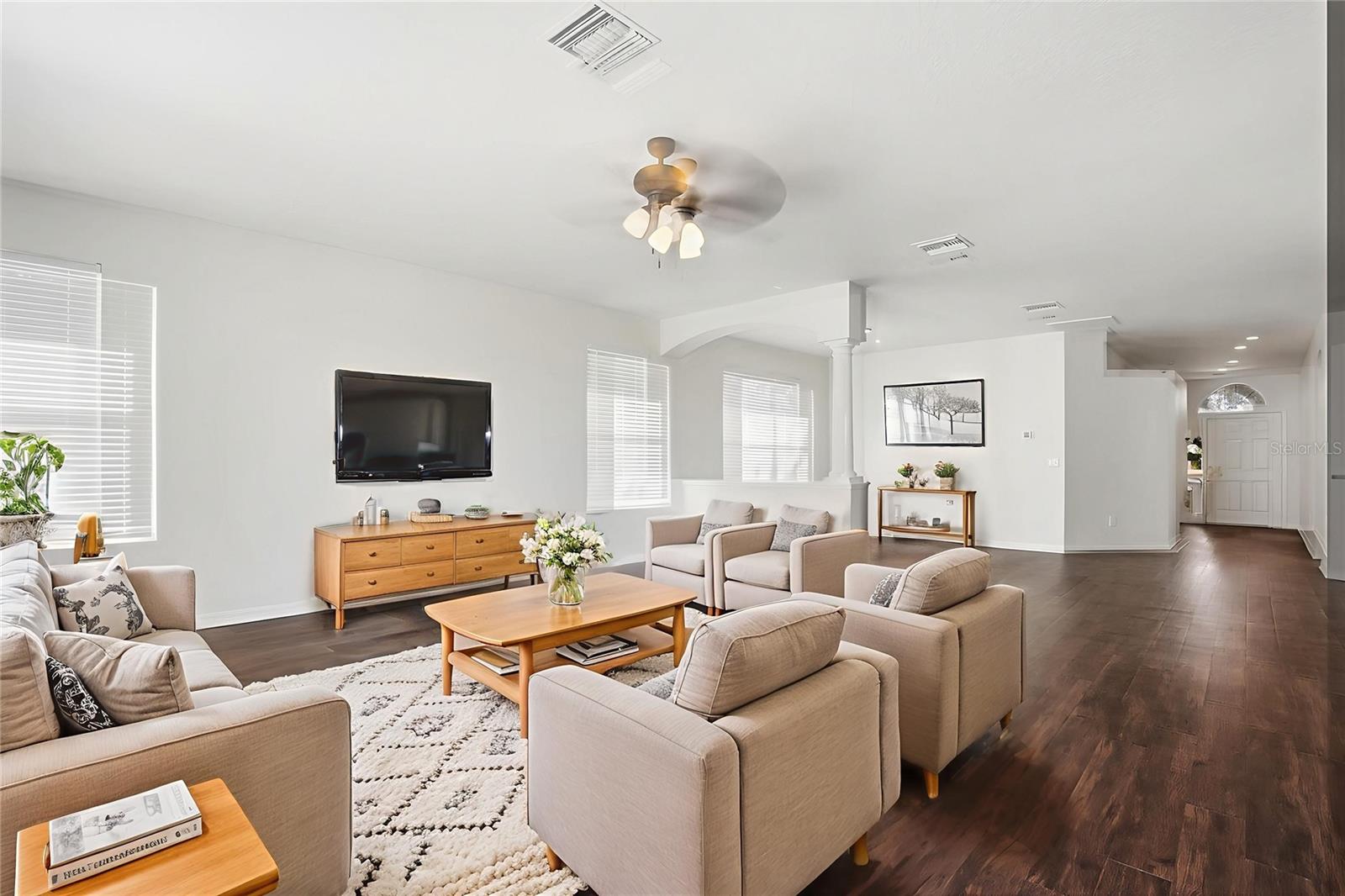 Image 3 of 41 For 19043 New Passage Boulevard