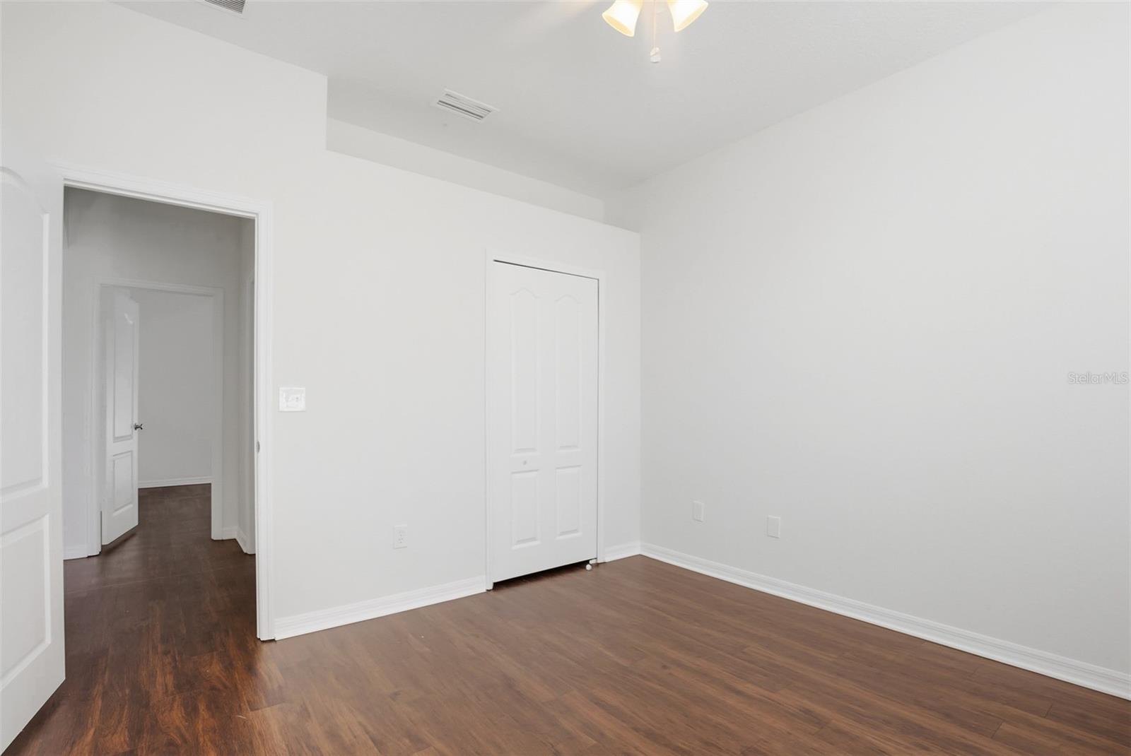 Image 31 of 41 For 19043 New Passage Boulevard