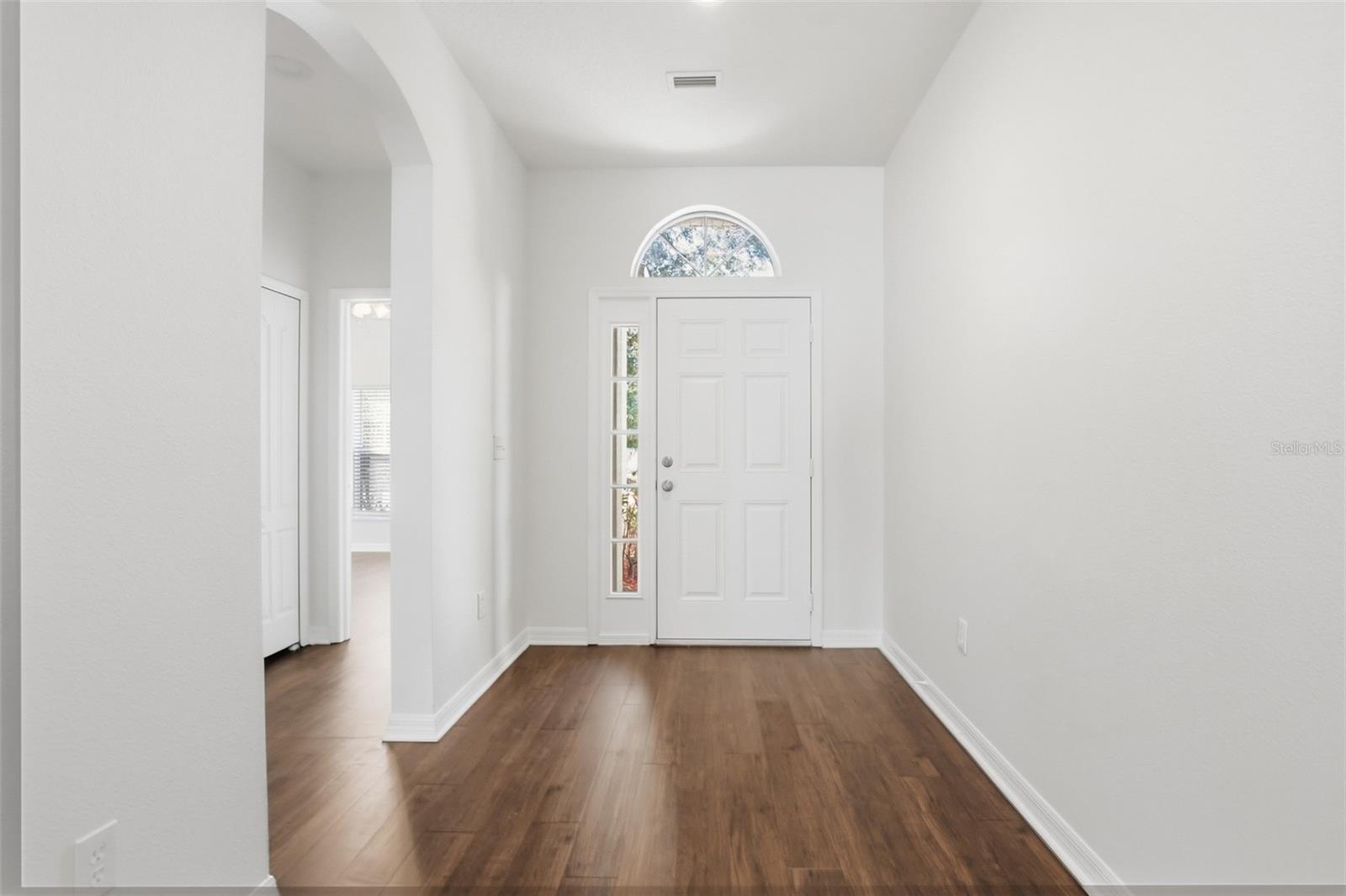 Image 7 of 41 For 19043 New Passage Boulevard