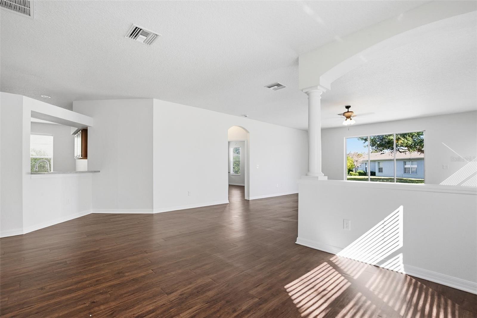 Image 9 of 41 For 19043 New Passage Boulevard